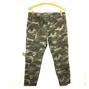 Old Navy Mid-rise Utility Camo Chinos Size 10